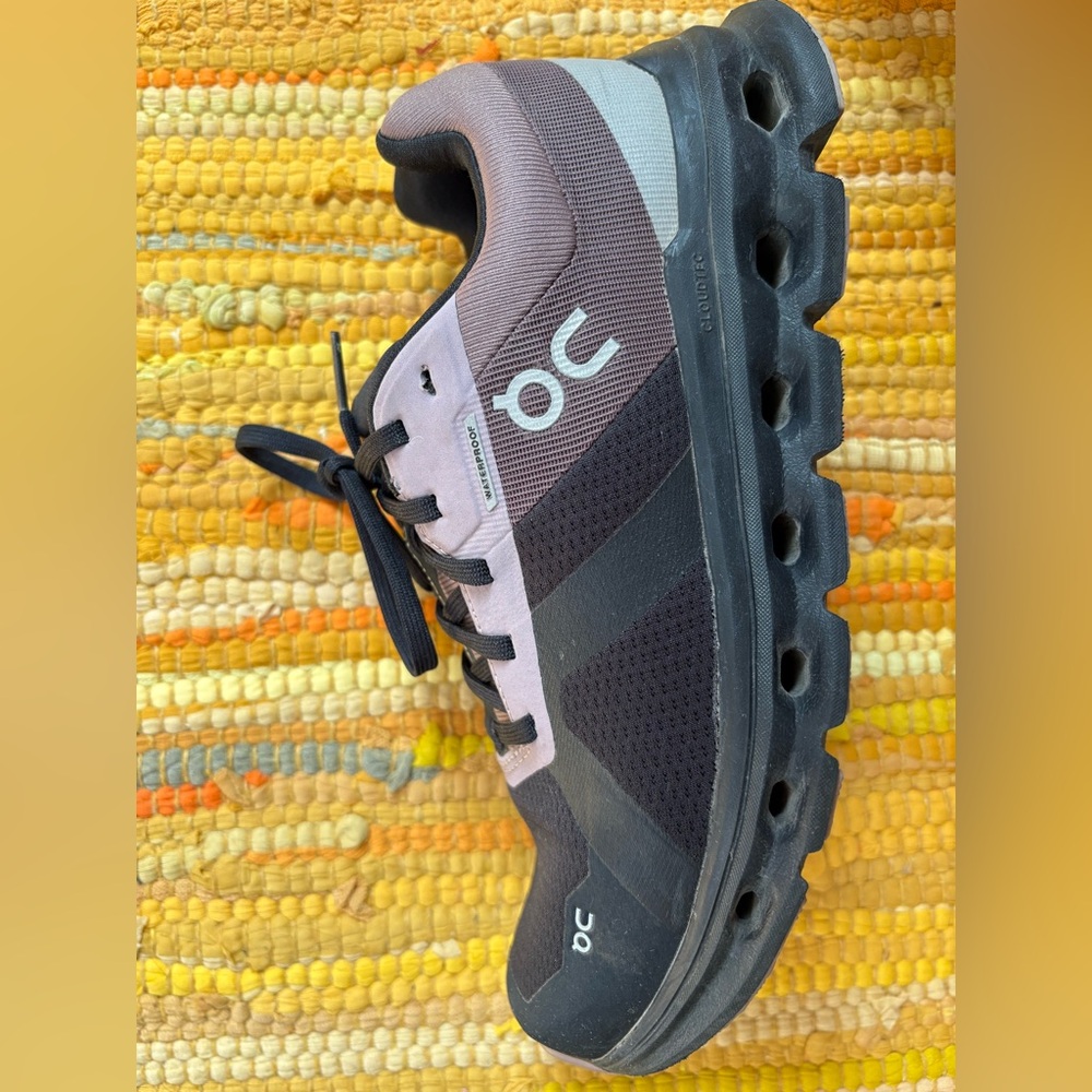 On Running Waterproof Cloud Runner Sneaker Women’s Size 7 - Picture 4 of 8